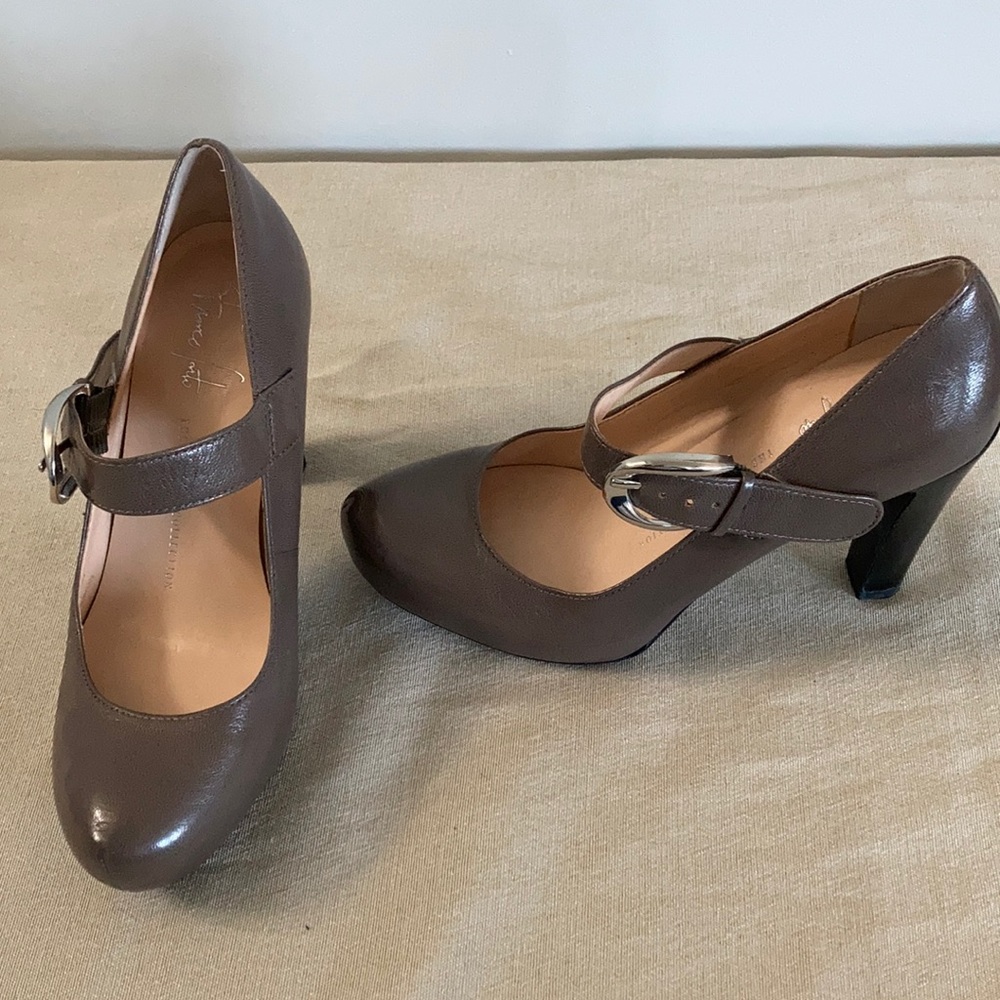 Franco Sarto Grey Leather Mary Janes - Size 6